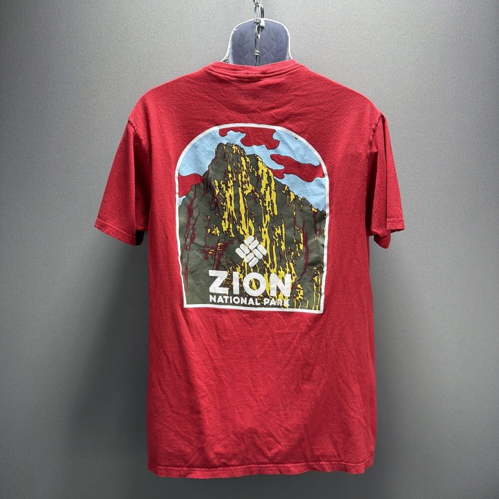 Columbia Men's T-Shirt Sz L Graphic Short Sleeve Zion National Park Performance